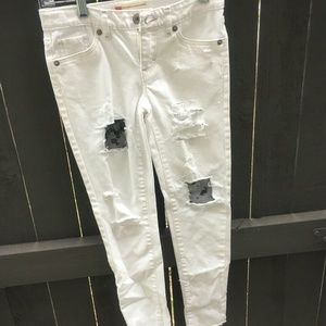 Levi White Skinny Jeans